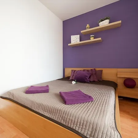 Stellar Aparthotel 3*