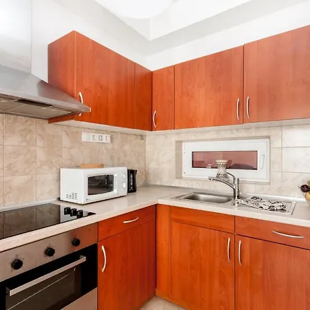 Stellar Aparthotel