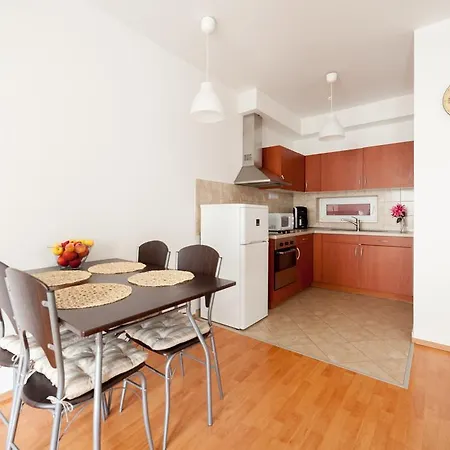 Stellar Apart Otel 3*