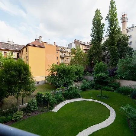 Stellar Apartmanhotel